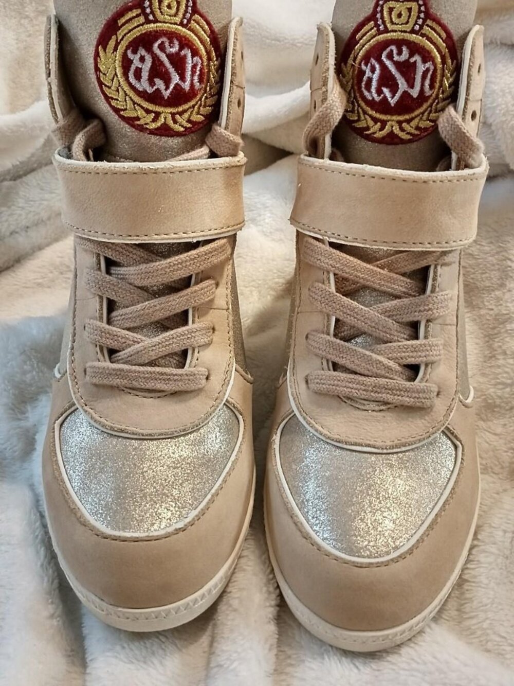 Ash Women's Cream and Gold Trainers